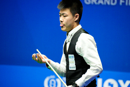 也有中距离 也有中距离